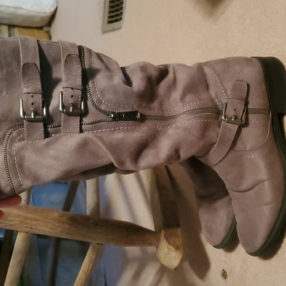 Balance Man Boots - Picture 2 of 6